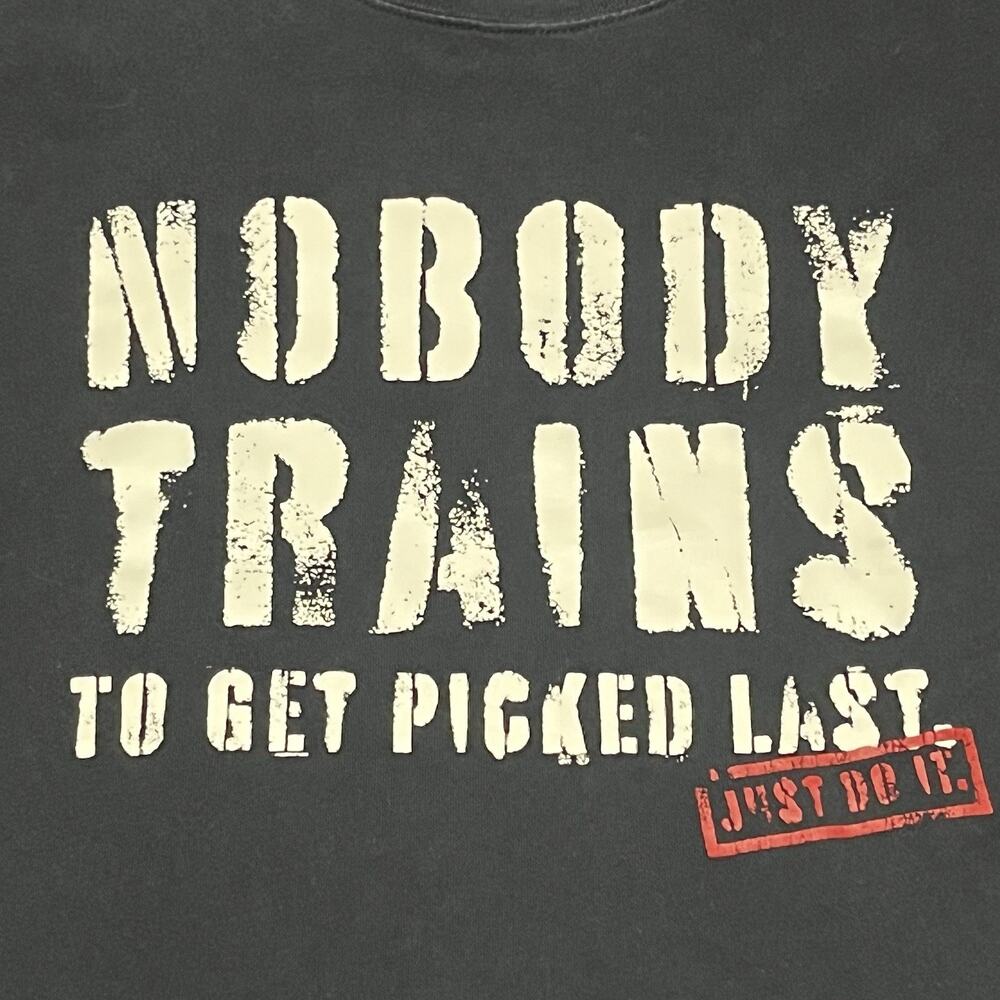Nike T-Shirt Mens 2XL Navy Blue “Nobody Trains To Get Picked Last” Graphic. C5